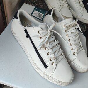 Zara Sneakers 12 White